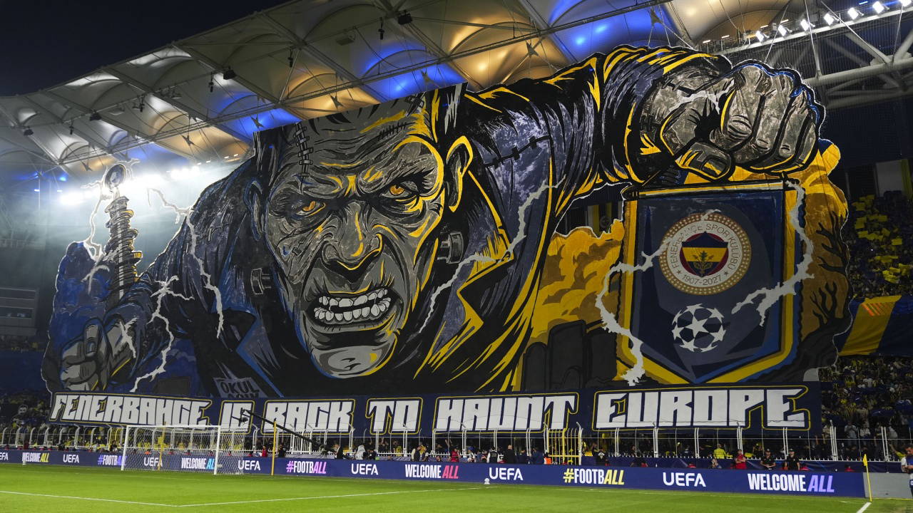 Fenerbahçe'den UEFA Şampiyonlar Ligi'ne Özel Koreografi