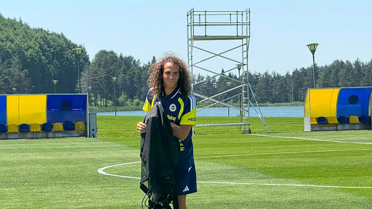 Fenerbahçeli Guendouzi: İsmail Kartal'a Güveniyoruz ve İnanıyoruz