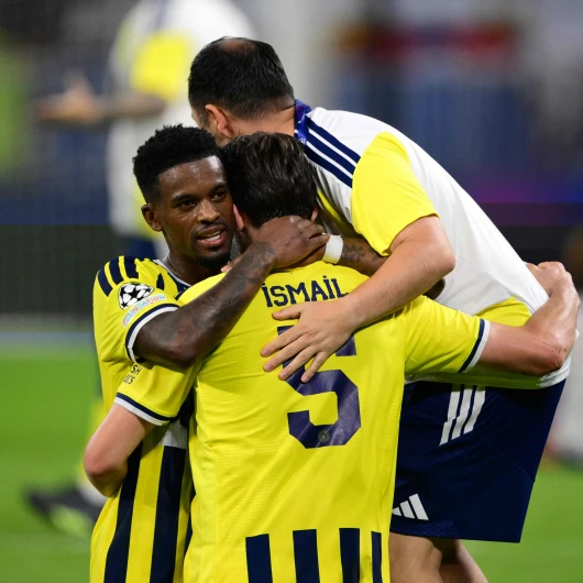 Fenerbahçe'nin Lyon Zaferi Avrupa Devini de Sevindirdi