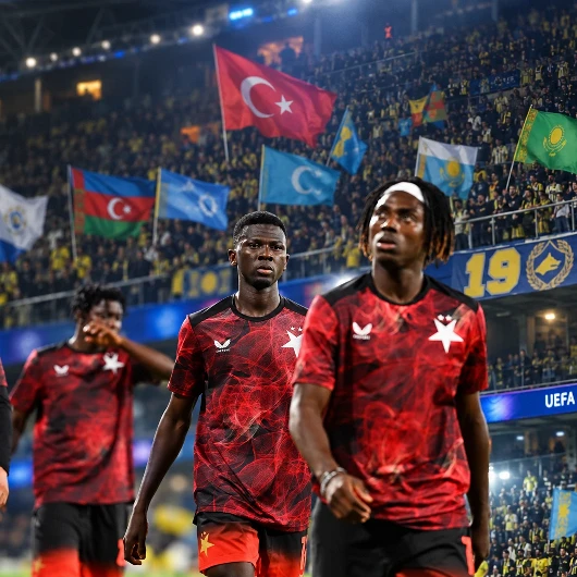 Fenerbahçe'ye Ezeli Rakiplerden Avrupa Maçı Öncesi Övgü