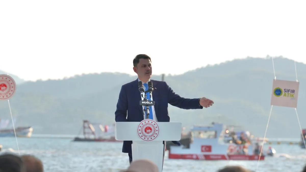Fethiye Körfezi'nde 16 Milyon Metreküp Dip Çamuru Temizleniyor
