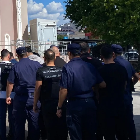 Fethiye'de 34 düzensiz göçmen yakalandı: 5 organizatör tutuklandı