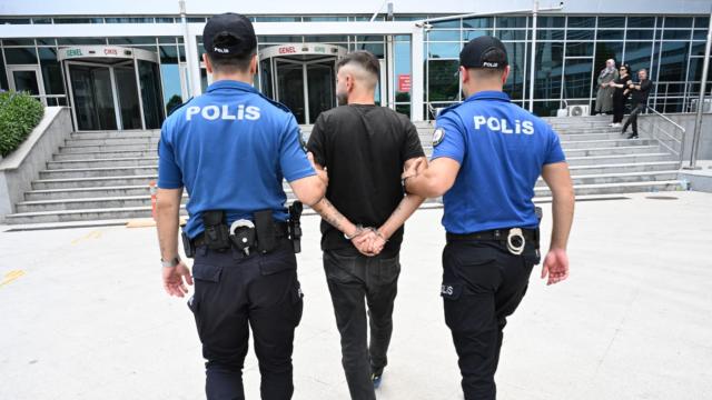 FETÖ'nün İzdivaç Ağı Çökertildi: 9 Gözaltı