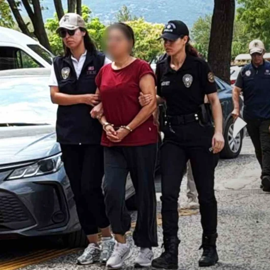 FETÖ'nün suikast timindeki Karatepe'nin ablası adliyeye sevk edildi