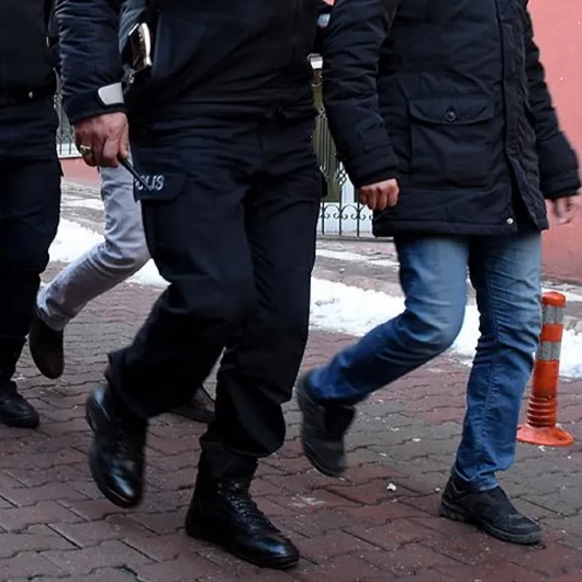 FETÖ'ye İstanbul Merkezli Operasyon: 20 Gözaltı
