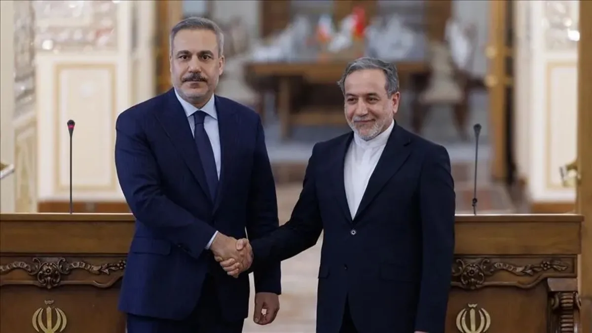 Fidan ve İranlı Mevkidaşı Arakçi Görüştü: 'Kalıcı Barış İçin Çabamız Sürecek