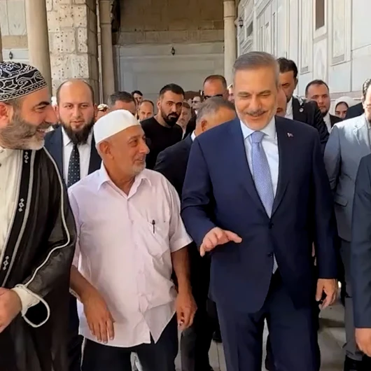 Fidan, Şam'da Mevlana Halid-i Bağdadi Türbesi'ni Ziyaret Etti