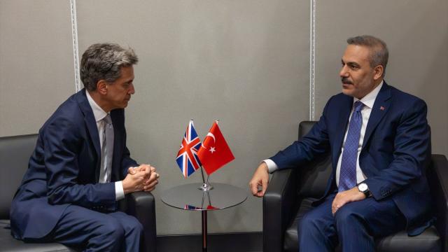Fidan ve Miliband New York'ta Bir Araya Geldi