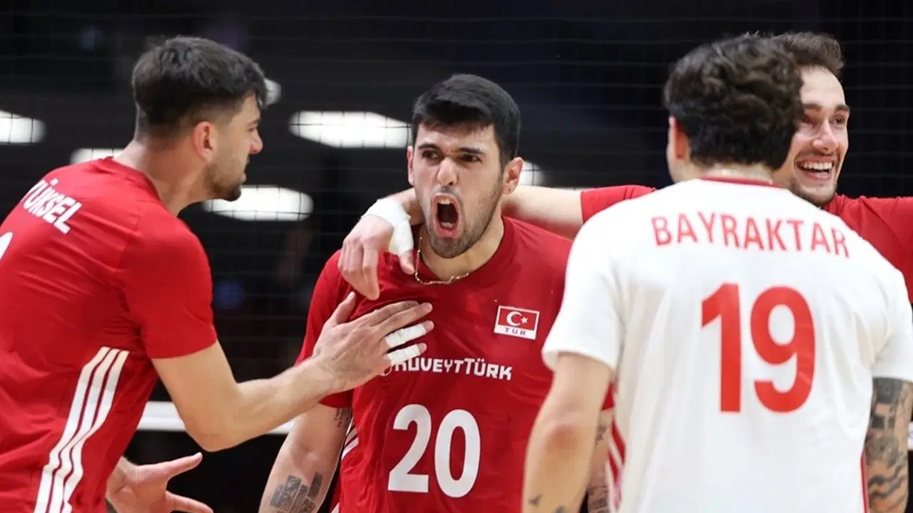 Filenin Efeleri Kanada'yı Devirdi: VNL'de Nefes Kesen Galibiyet