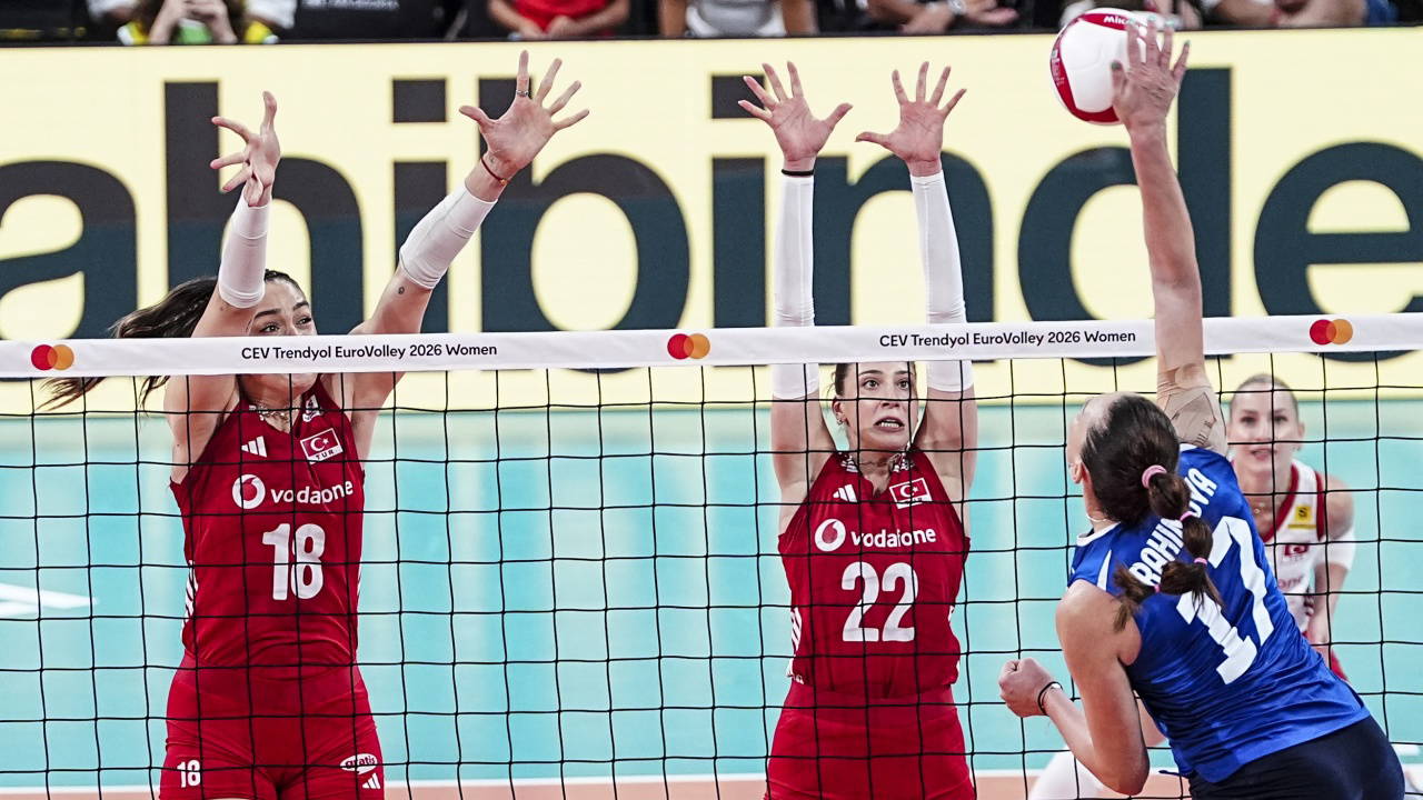 Filenin Sultanları Çeyrek Finalde: Azerbaycan 3-0 Geçildi