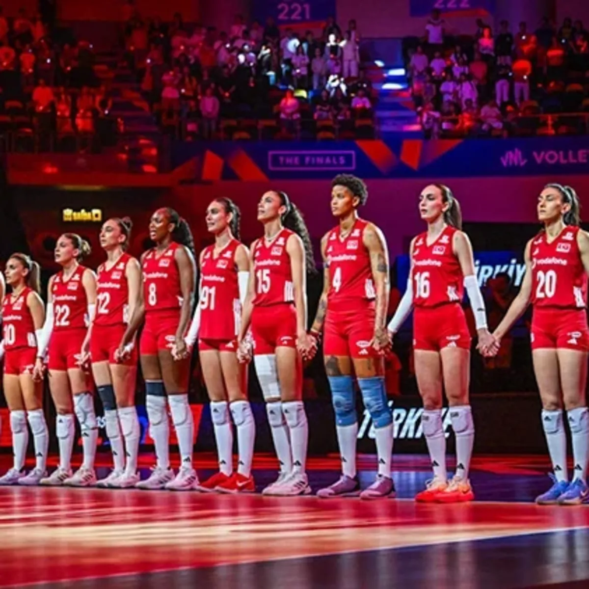 Filenin Sultanları finalde: Çin'i 3-0 geçtiler