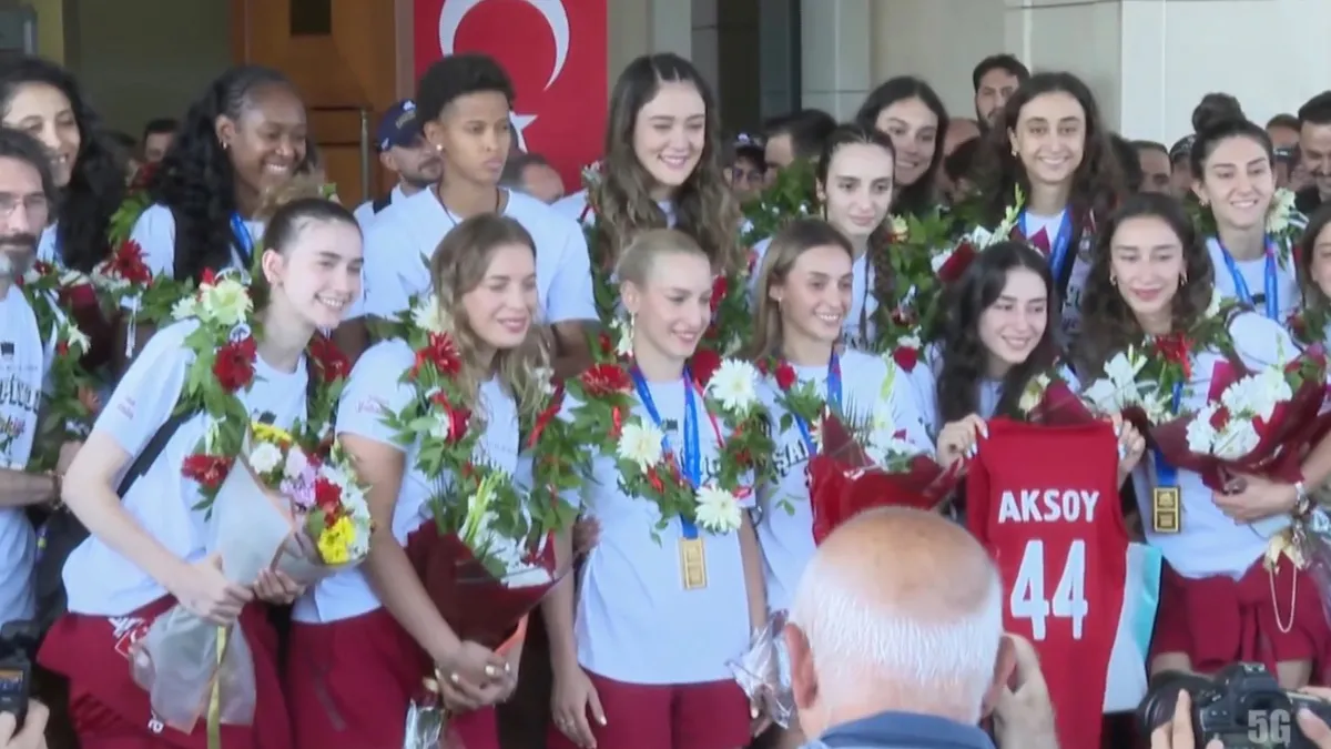 Filenin Sultanları İstanbul'da Coşkuyla Karşılandı