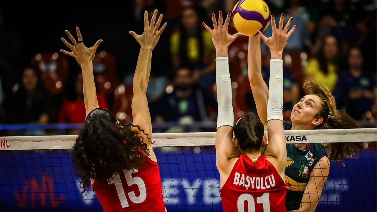 Filenin Sultanları İtalya'ya 3-1 Yenildi