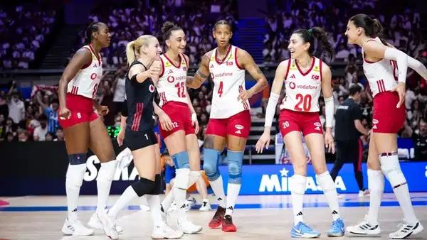 Filenin Sultanları Japonya'yı devirdi, VNL Finalleri'ne kaldı