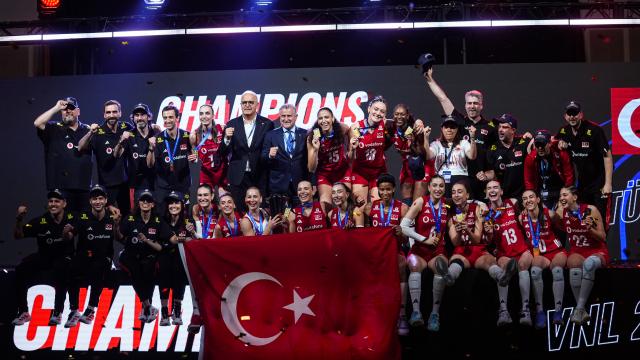 Filenin Sultanları Şampiyonlukla Yurda Döndü