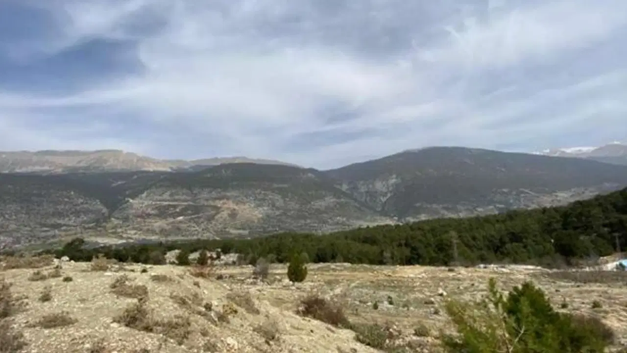 Finike'de mermer ocağı projesi için ÇED olumlu kararı verildi