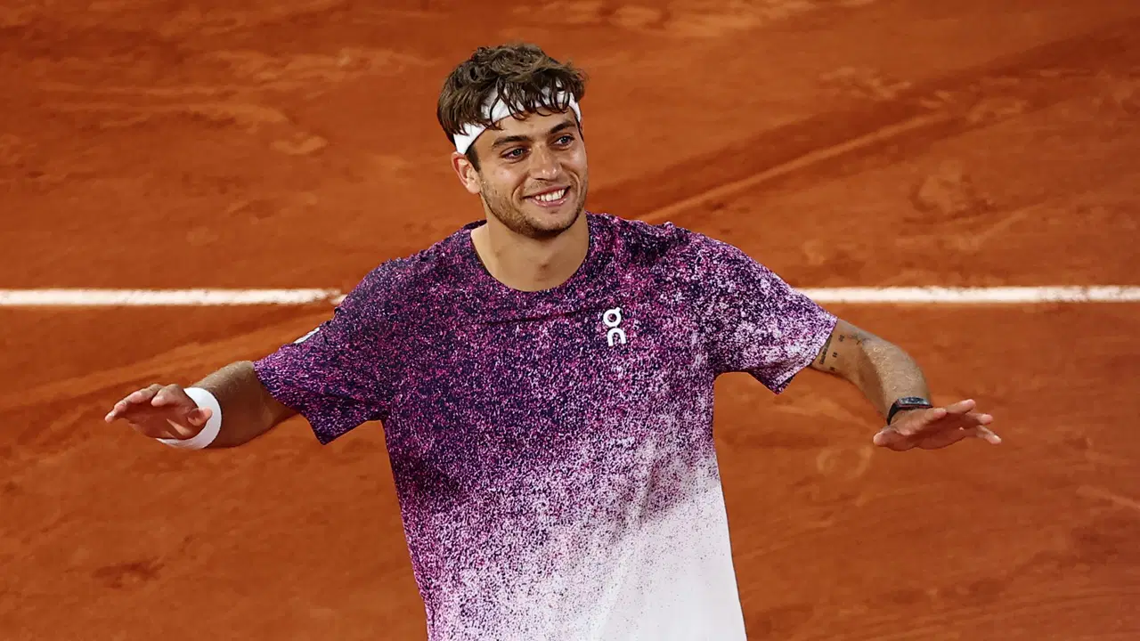 Roland Garros'ta Sürpriz: Cobolli Yarı Finalde