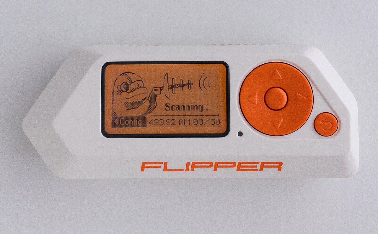 Flipper One: Linux Tabanlı Taşınabilir Siber Güvenlik Cihazı