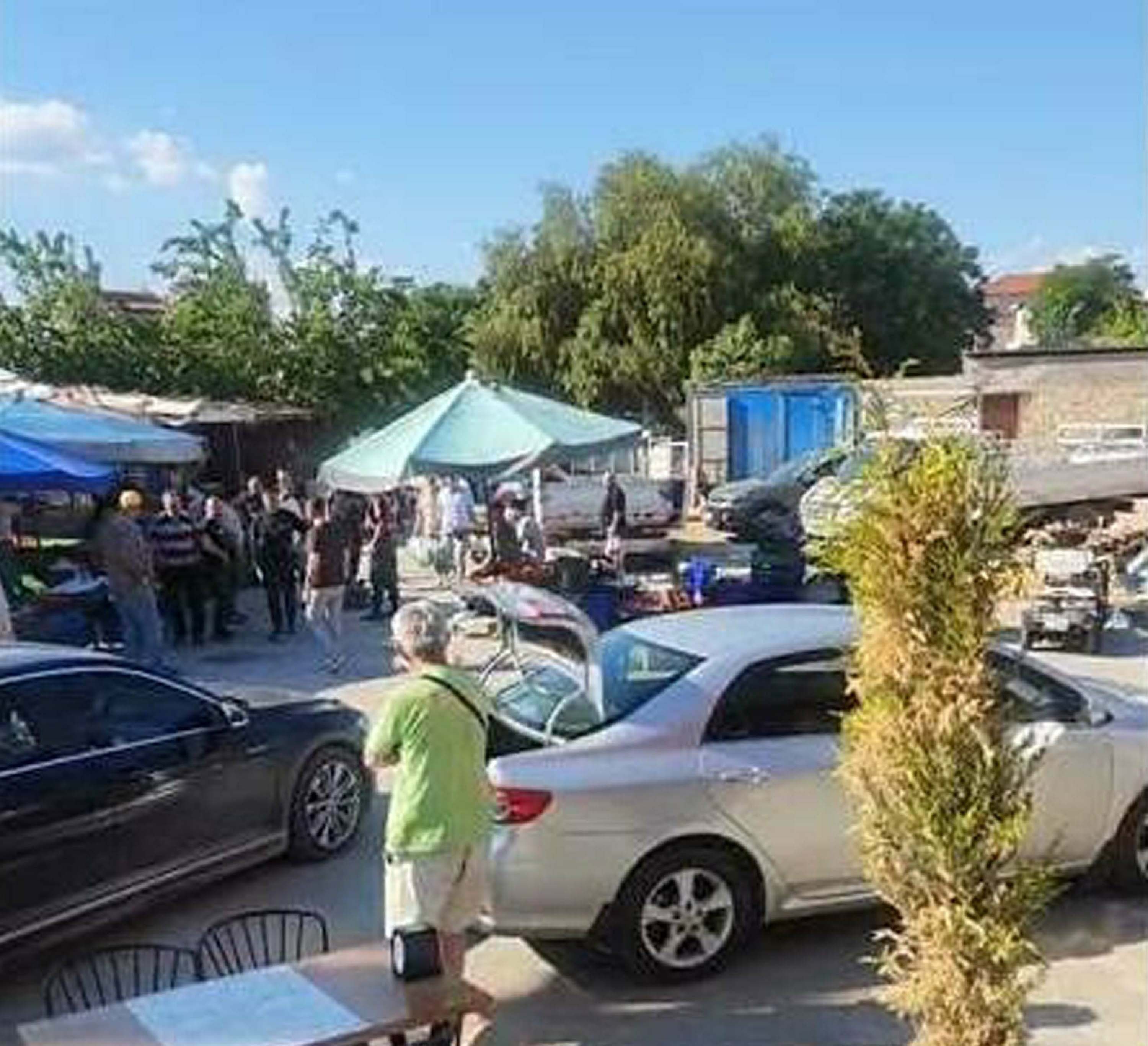 Foça Pazarı'nda Esnaf Kavgası: 7 Gözaltı