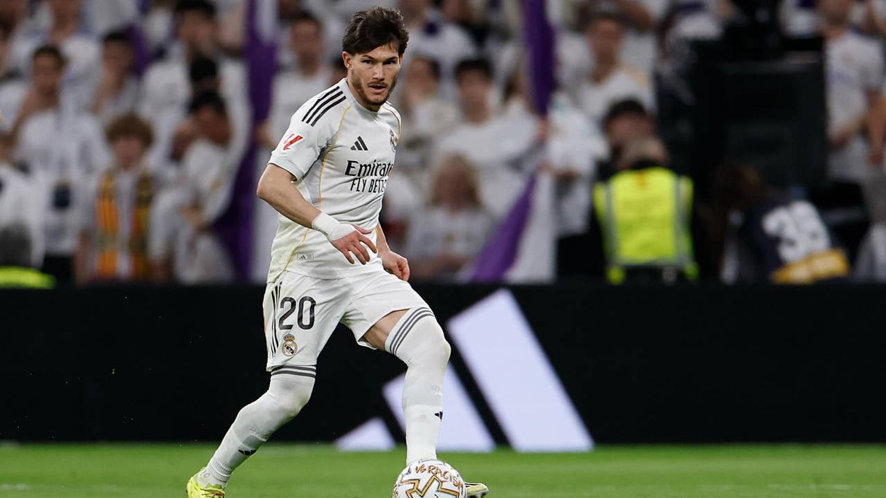 Fran Garcia Real Betis'e Resmen Katıldı: 2030'a Kadar Sözleşme
