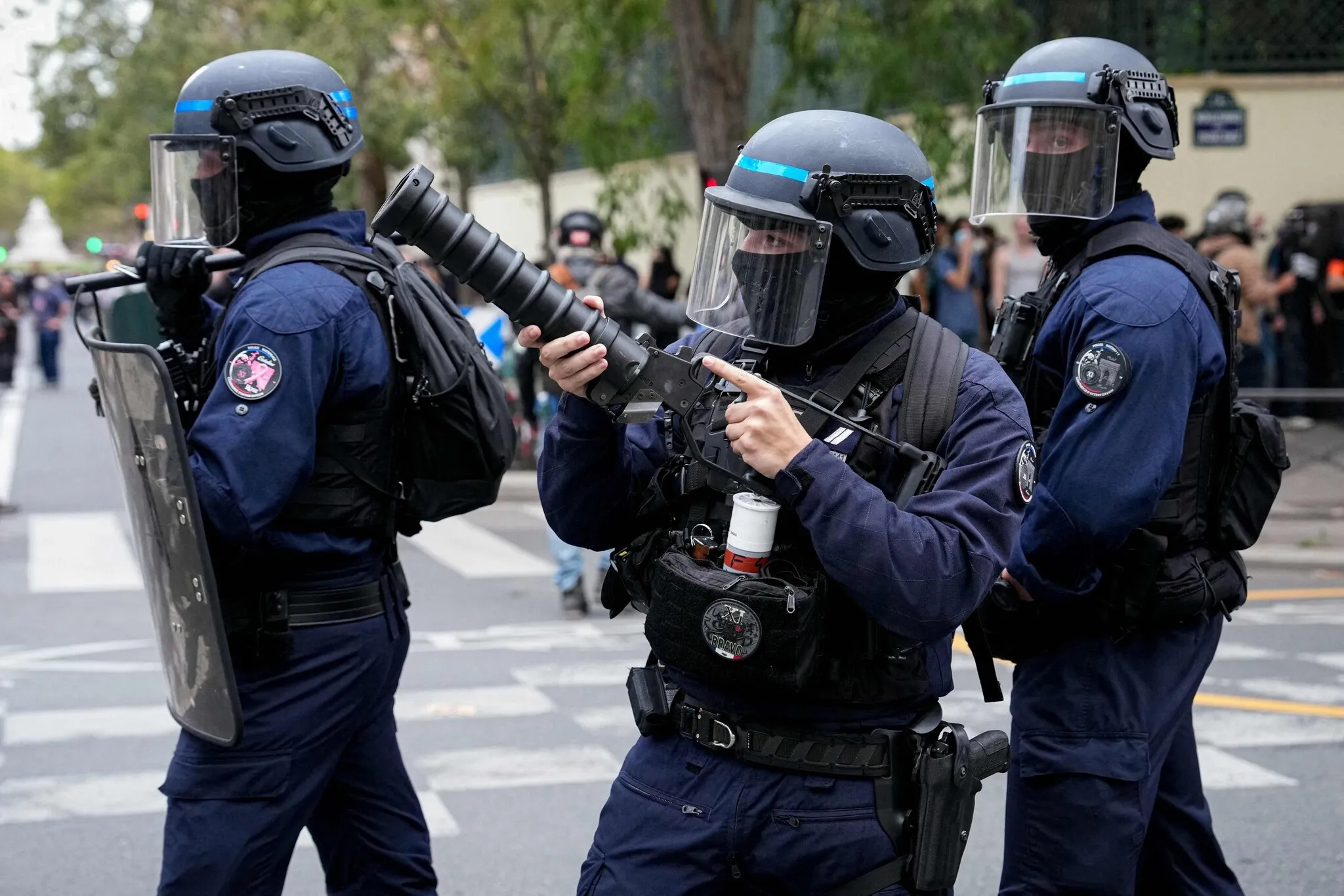 Fransa'da Eğitim Protestoları: Öğrenciler Sokakta, Polis Müdahalesi