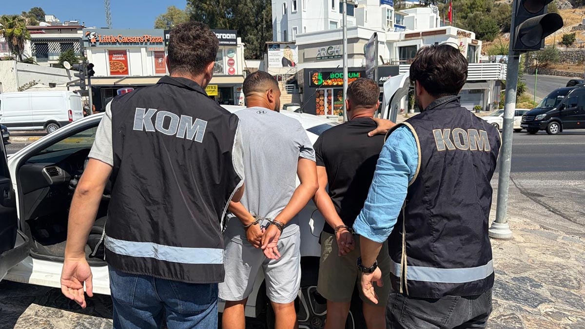 Fransa'nın kırmızı bültenle aradığı şüpheli Bodrum'da sahte kimlikle yakalandı