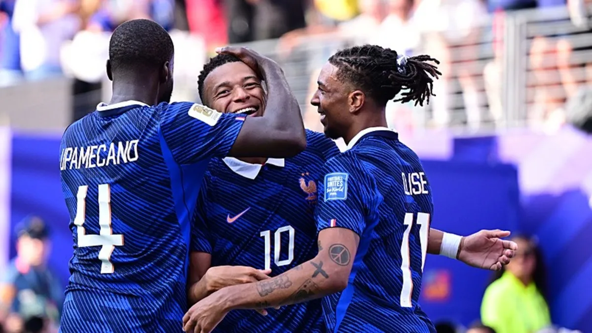 Fransa'da Mbappe Fırtınası: İsveç 3-0