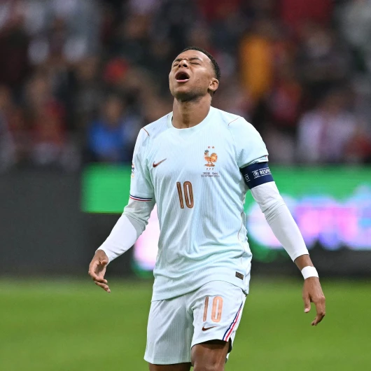 Fransa'ya Mbappe şoku: Golü attıktan sonra sakatlandı