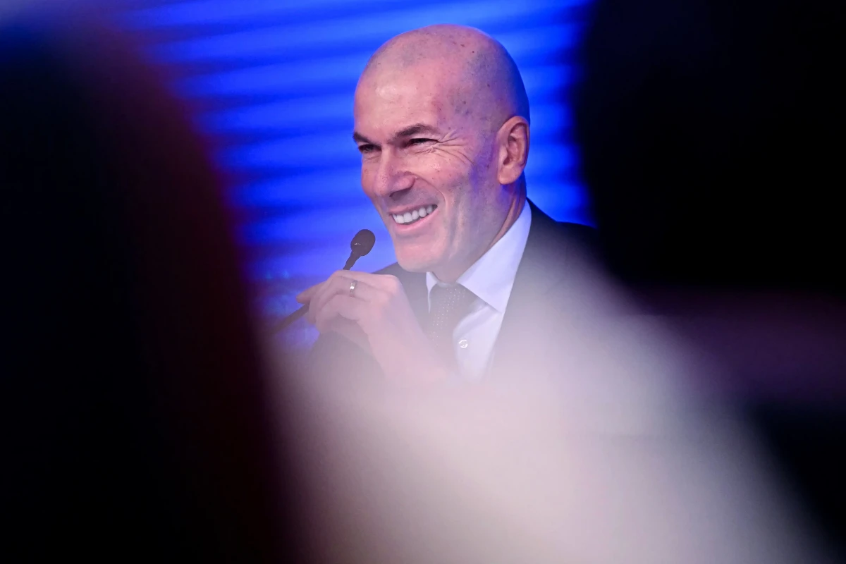 Fransa Milli Takımı'nda Zinedine Zidane Dönemi Resmen Başladı