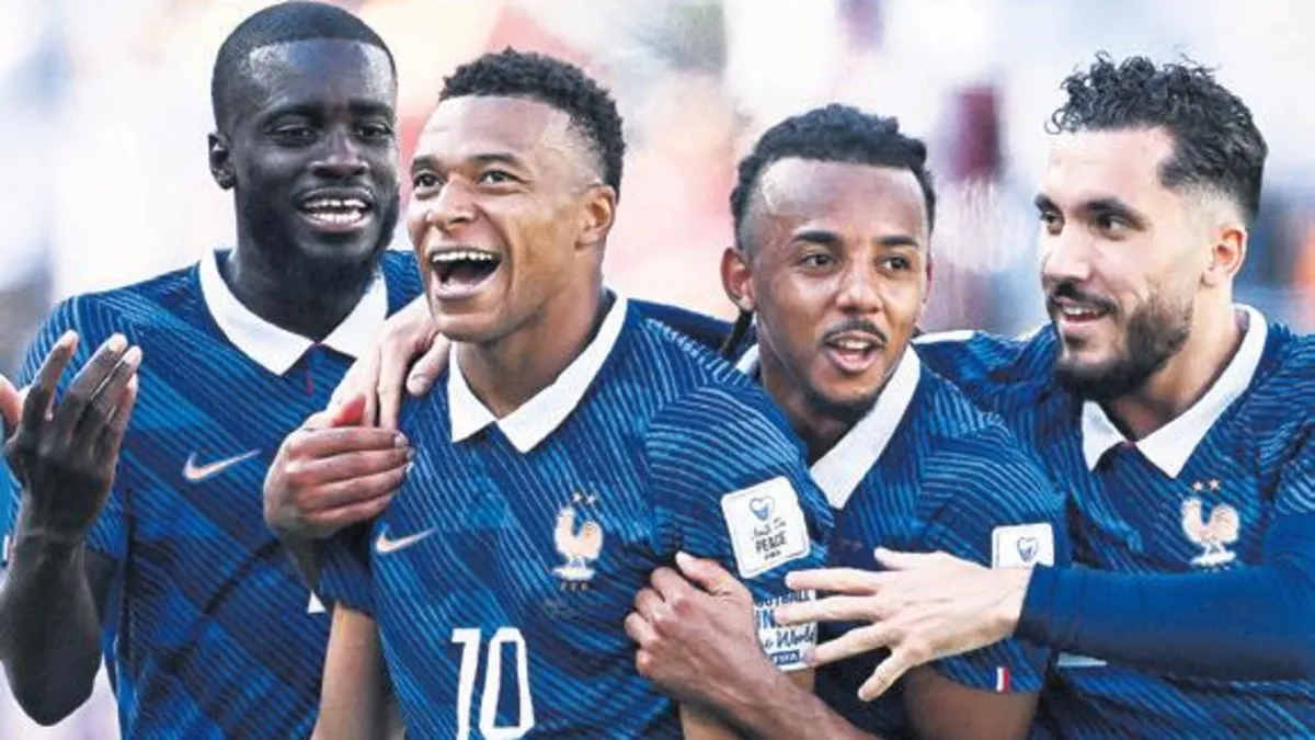 Fransa, Mbappe'nin performansıyla Senegal'i 3-1 devirdi
