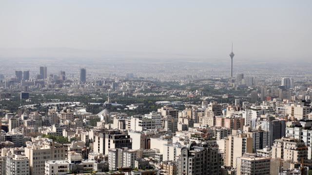 Fransa, Tahran Büyükelçiliğindeki diplomatlarını tahliye etti