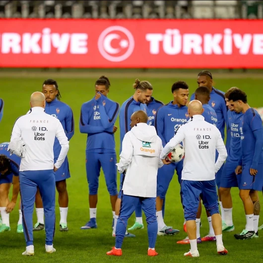 Fransız Futbolcuların Antrenmandaki Sıra Dışı Hareketi: Nedeni Ortaya Çıktı