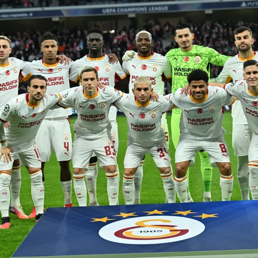 Fransızlar Galatasaray'ın yıldızına hayran: "O bir sihirbaz