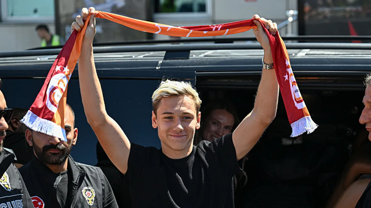Galatasaray, Aleksey Batrakov'u TFF'ye Bildirdi