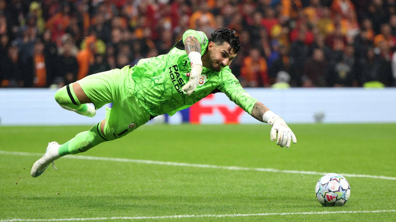 Galatasaray'da Barcelona Yenilgisi Sonrası Uğurcan ve Sanchez'den Açıklamalar