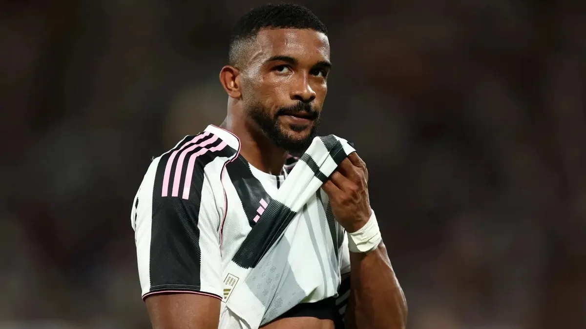 Galatasaray'da Bremer transferi rafa kalktı: 10 milyon Euro bonservis bedeli durdurdu