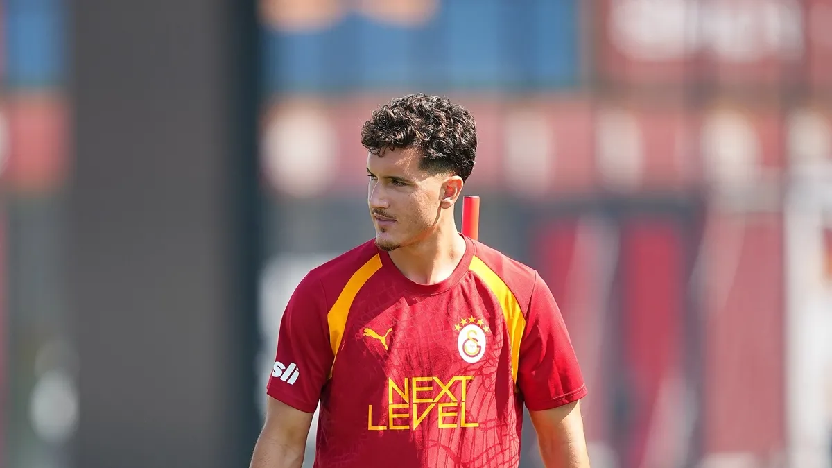 Galatasaray'da Deniz Gül ilk antrenmana çıktı