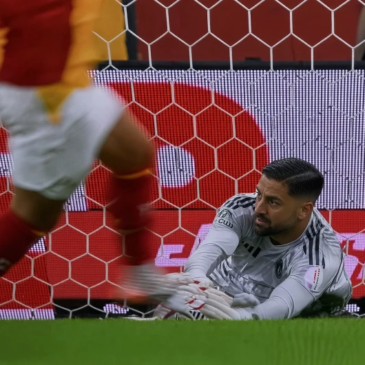 Galatasaray'ın İptal Edilen Golü Faul mü? Eski Hakemler Kararı Değerlendirdi