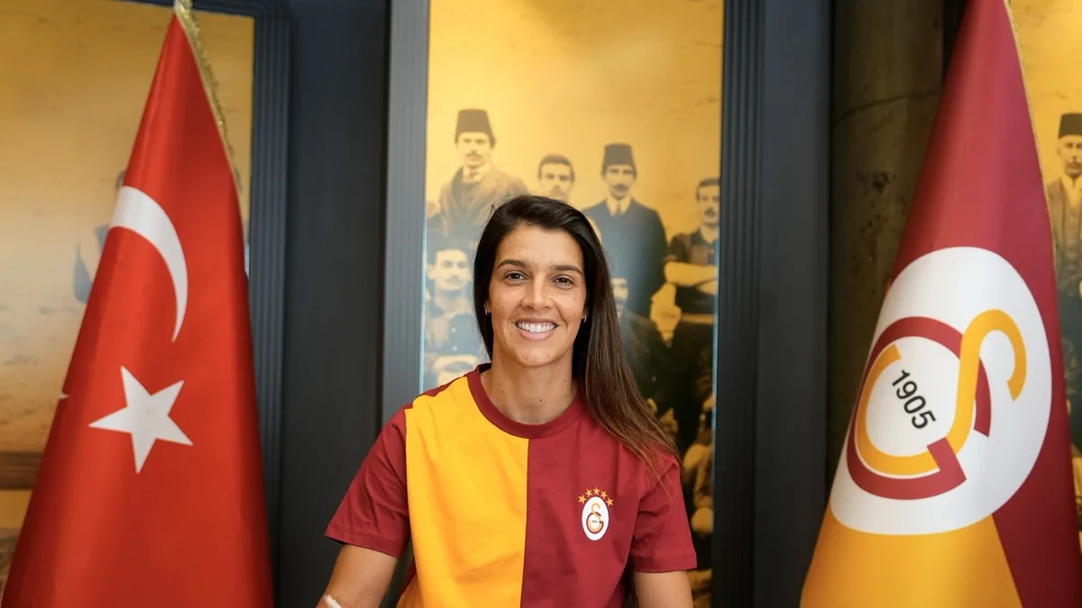 Galatasaray Kadın Futbol Takımı'na Portekizli yıldız Carole Costa