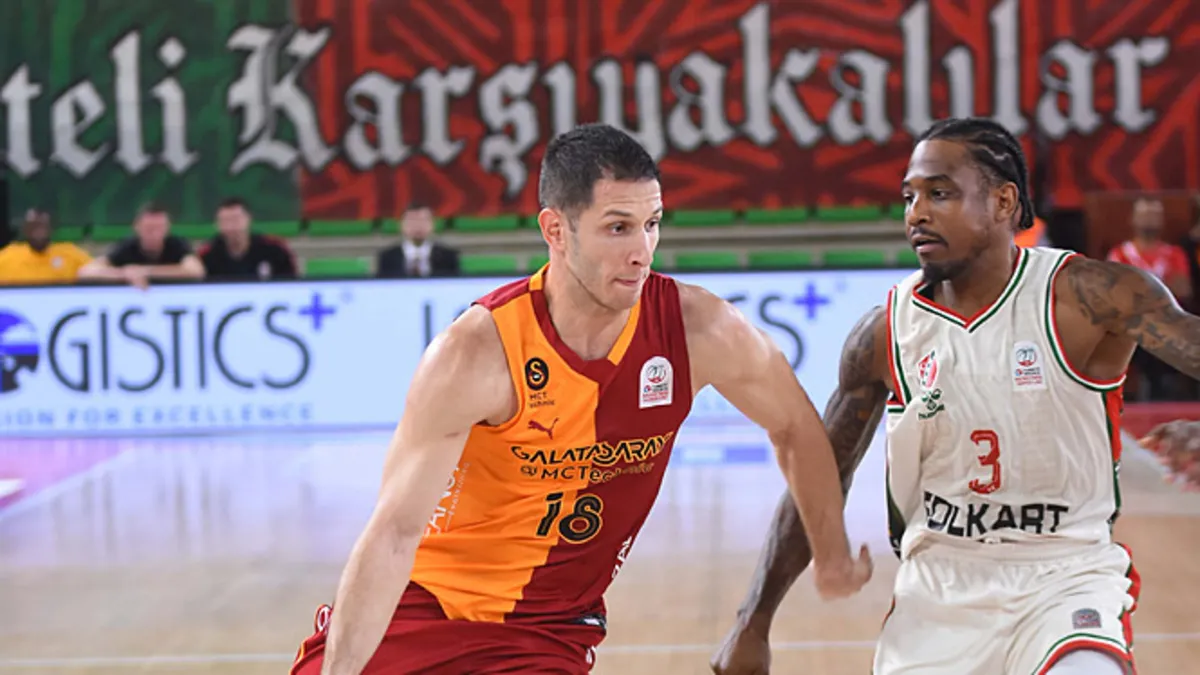 Galatasaray, Karşıyaka'ya 78-71 yenildi