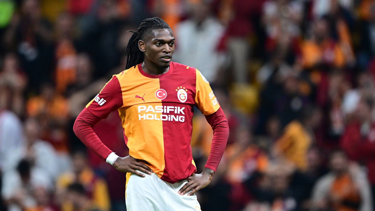Galatasaray, Leao'nun MR Sonucunu Açıkladı: Hafif-Orta Zorlanma