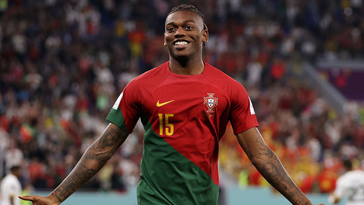 Galatasaray, Leao Transferini KAP'a Bildirdi