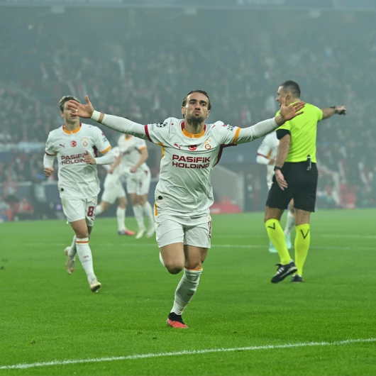 Galatasaray Lille'i 4-2 Yendi, Kasaya Dev Gelir Girdi
