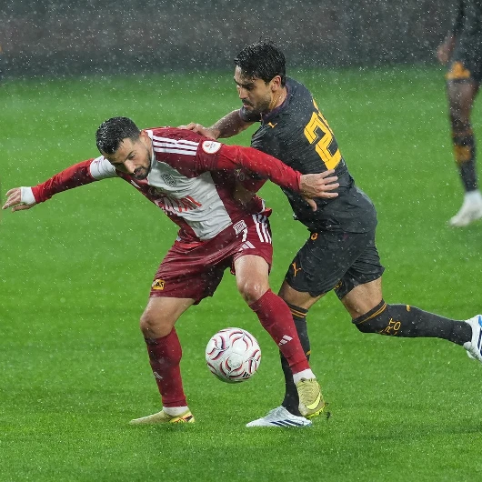 Galatasaray 3-0'dan Dönüşle 3-3 Berabere Kaldı
