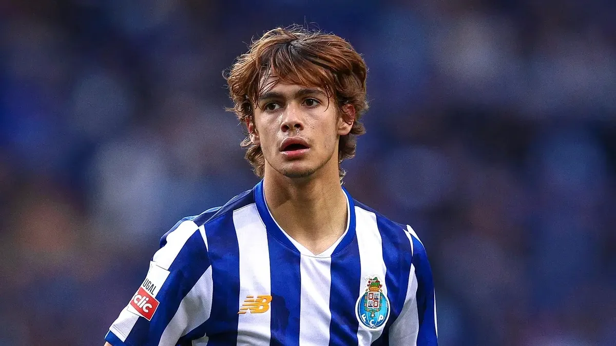 Galatasaray, Porto'nun 19'luk Yıldızı Rodrigo Mora İçin Harekete Geçti