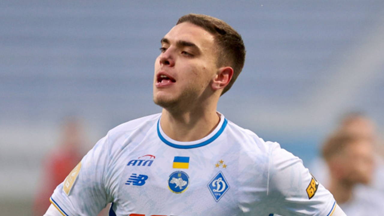 Galatasaray'ın radarındaki Ponomarenko, Dinamo Kiev'le 5 yıllık imzaladı