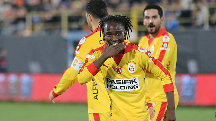 Galatasaray'da Nhaga Şoku: Radikal Karar