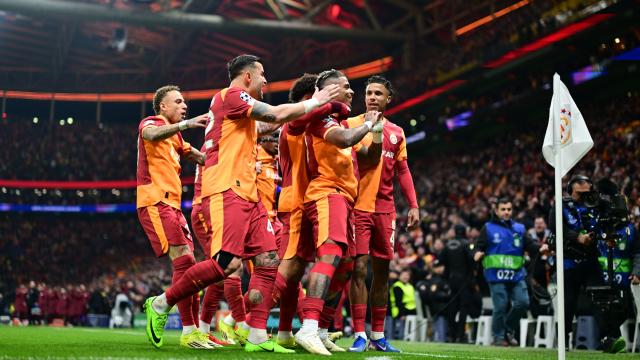 Galatasaray, Şampiyonlar Ligi'nde Barcelona'yı Konuk Ediyor
