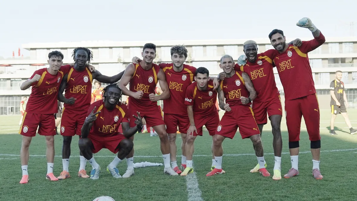 Galatasaray'dan Ümraniyespor'a Ziyaret: Okan Buruk'un 11'i Belli Oldu