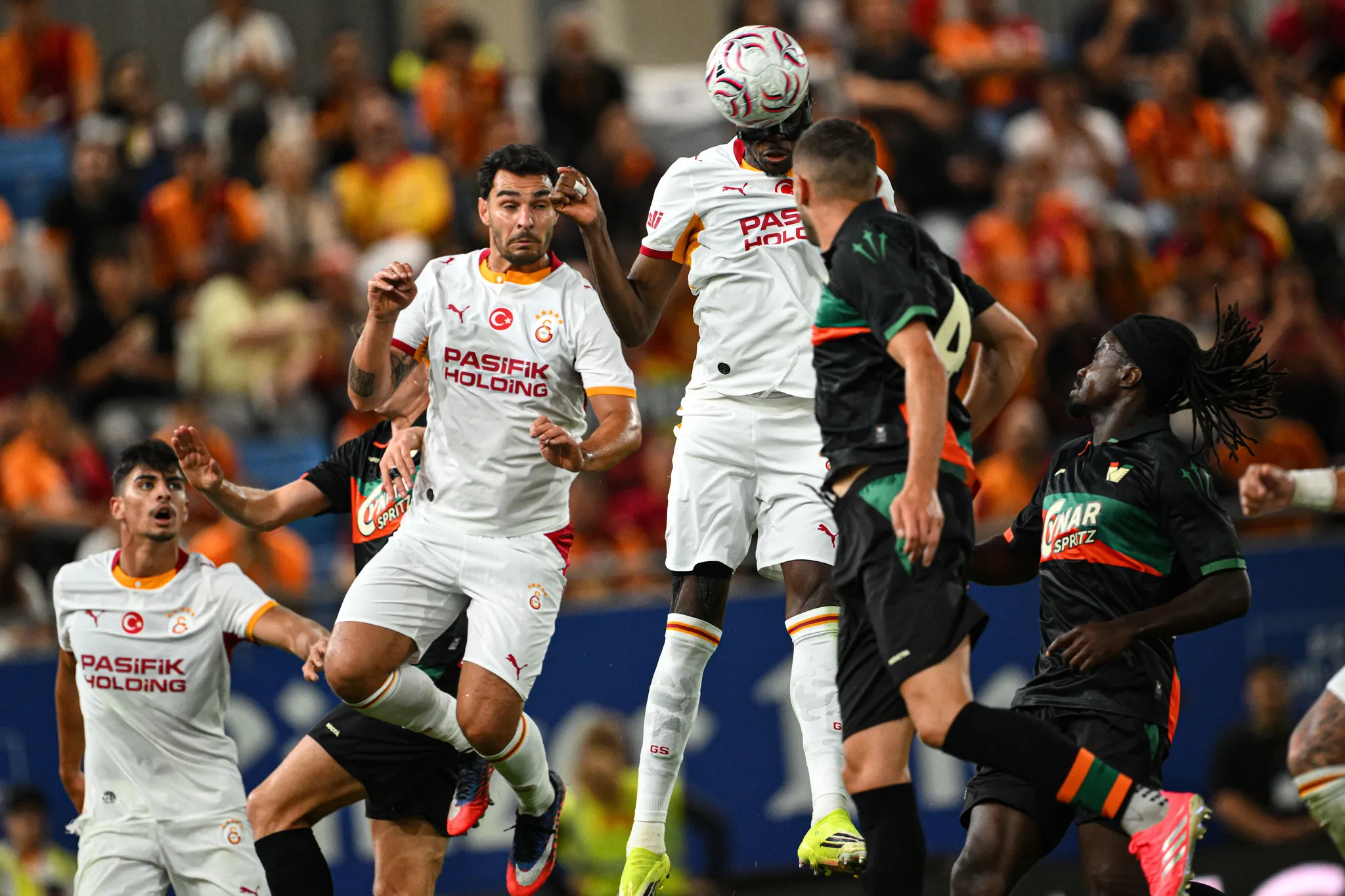 Galatasaray, Avusturya Kampında Venezia'ya 3-0 Mağlup Oldu